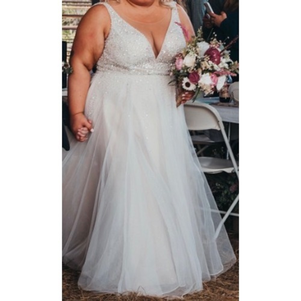 Galina Signature Wedding Dress Women 18W Ivory Beaded Glitter Tulle Gown 9SWG837